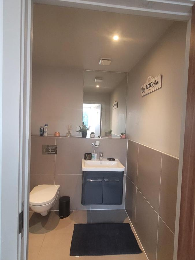 Amazing London 1 Bedroom Flat In Astral House As18 Norbury (Greater London) Exterior foto