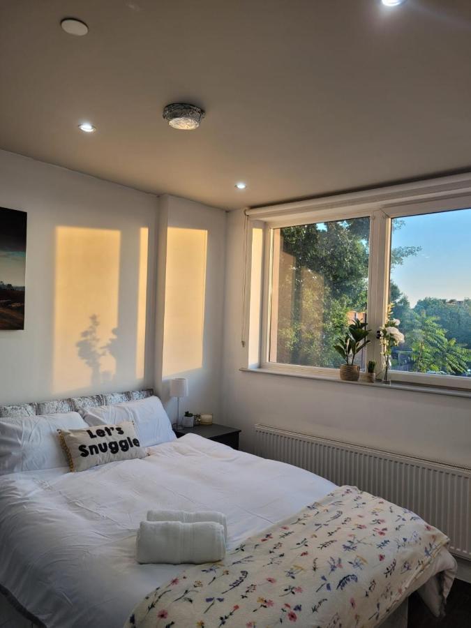 Amazing London 1 Bedroom Flat In Astral House As18 Norbury (Greater London) Exterior foto