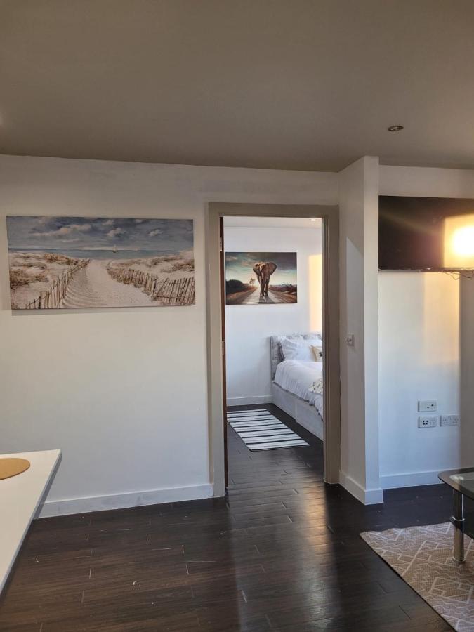 Amazing London 1 Bedroom Flat In Astral House As18 Norbury (Greater London) Exterior foto